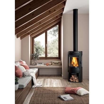 Купить Печь-камин Invicta Poele Neosen Etanche в интерьере чугунная в Слониме в Слониме