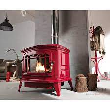 Купить Печь-камин Invicta Bradford красная эмаль в интерьере чугунная в Слониме в Слониме