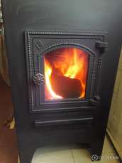 Недорогая печь-камин со стеклом ЭТНА (ДТ-4С) ? 115 мм для дома и дачи Амазонка бай фото в Слониме