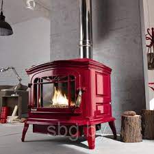 Печь-камин чугунный Invicta Bradford в интерьере Амазонка бай фото в Слониме