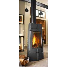 Печь-камин чугунный Invicta Chamane 14 в интерьере Амазонка бай фото  в Слониме