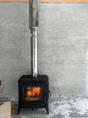 Купить чугунный Печь-камин EVEREST S13 в Слониме фото в интерьере в Слониме