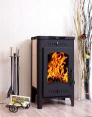 Стальной камин со стеклом Бавария Оптима с плитой фото в интерьере в Слониме