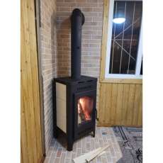 Недорогой камин со стеклом Бавария Оптима с плитой фото в интерьере в Слониме