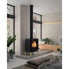 Печь-камин чугунный Invicta Kazan в интерьере Амазонка бай фото в Слониме