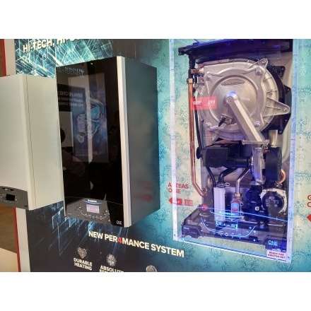 Конденсационный газовый котел Ariston GENUS ONE SYSTEM 24 в Слониме
